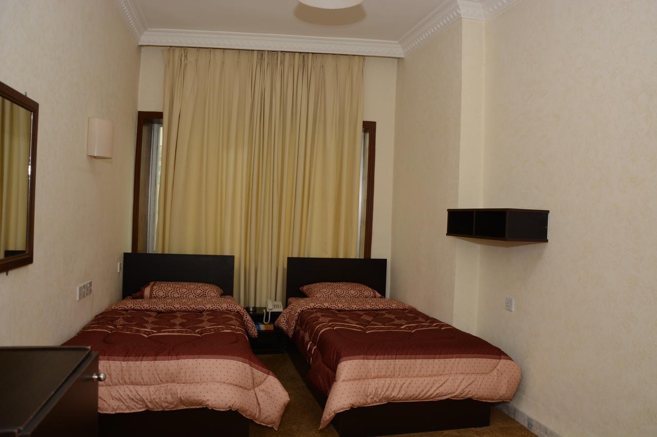 Teeba Palace Hotel Suites Amman Dış mekan fotoğraf