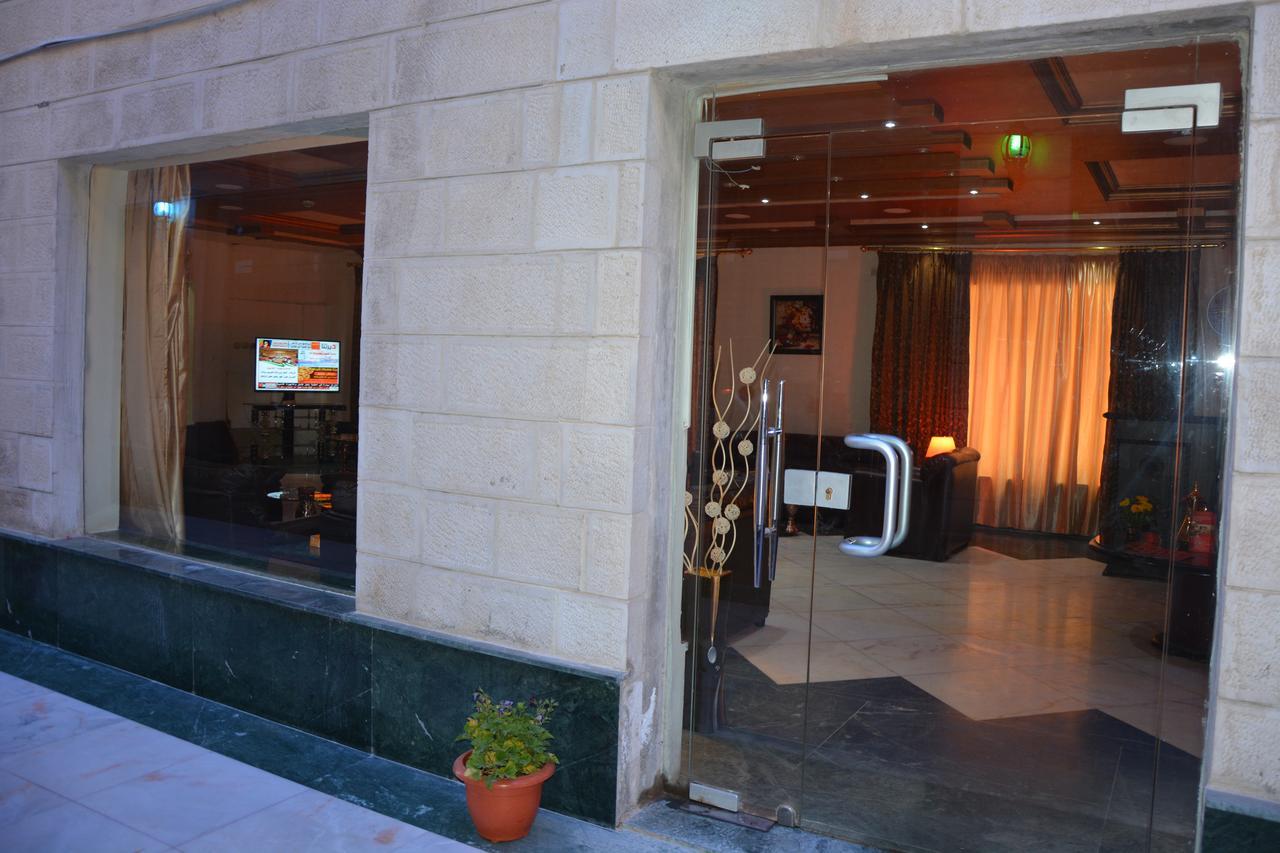 Teeba Palace Hotel Suites Amman Dış mekan fotoğraf