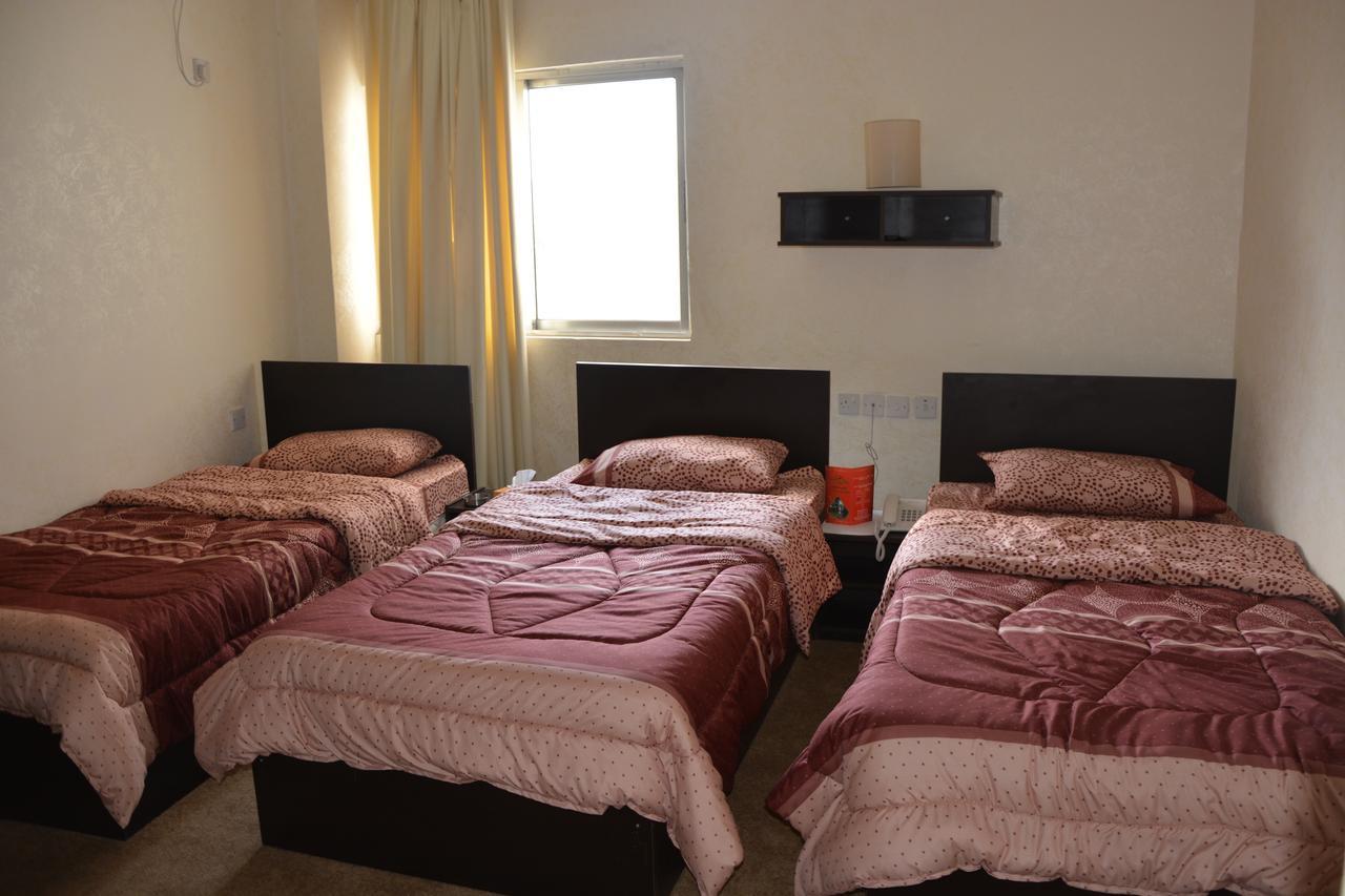 Teeba Palace Hotel Suites Amman Dış mekan fotoğraf