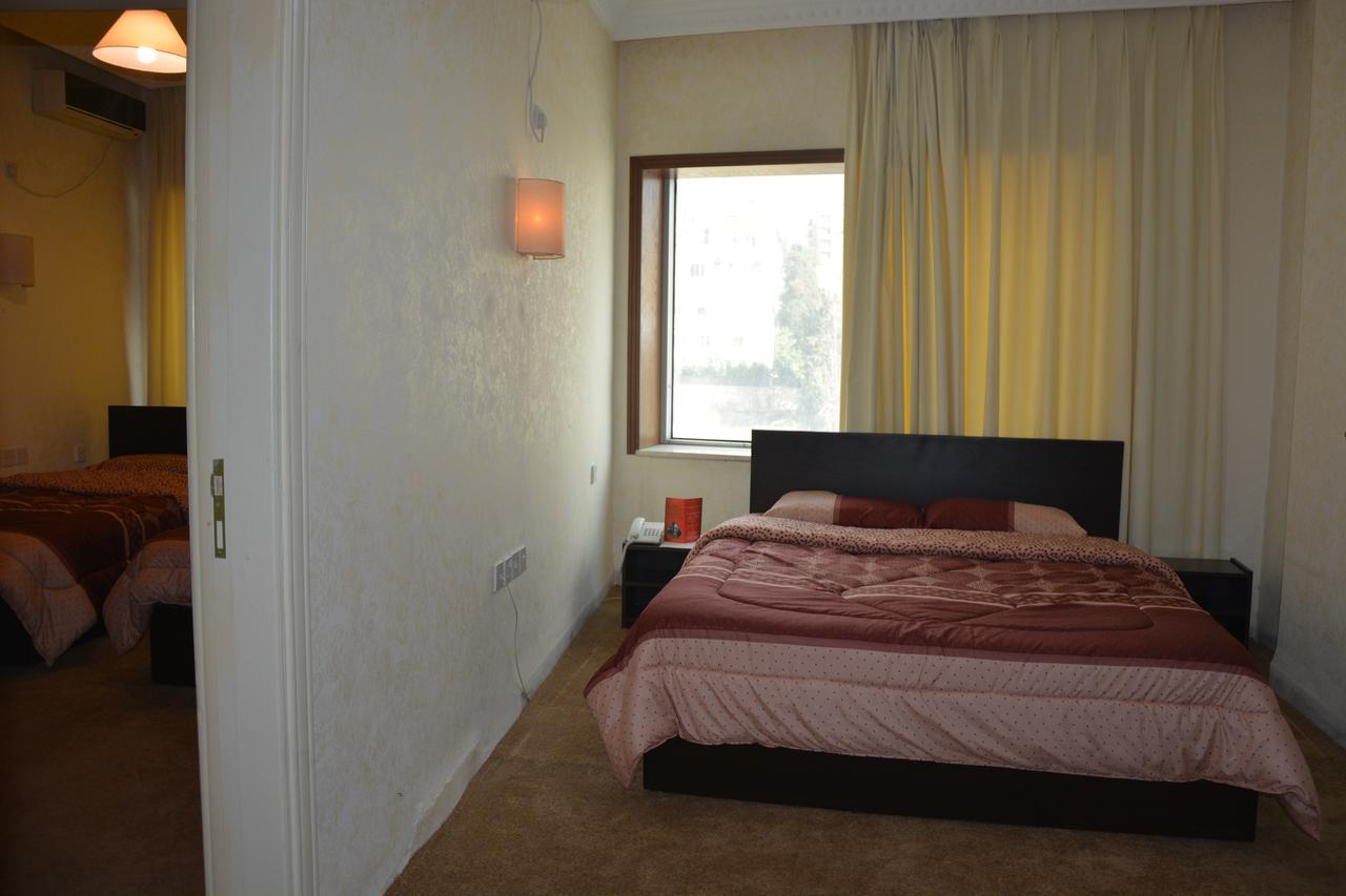 Teeba Palace Hotel Suites Amman Dış mekan fotoğraf