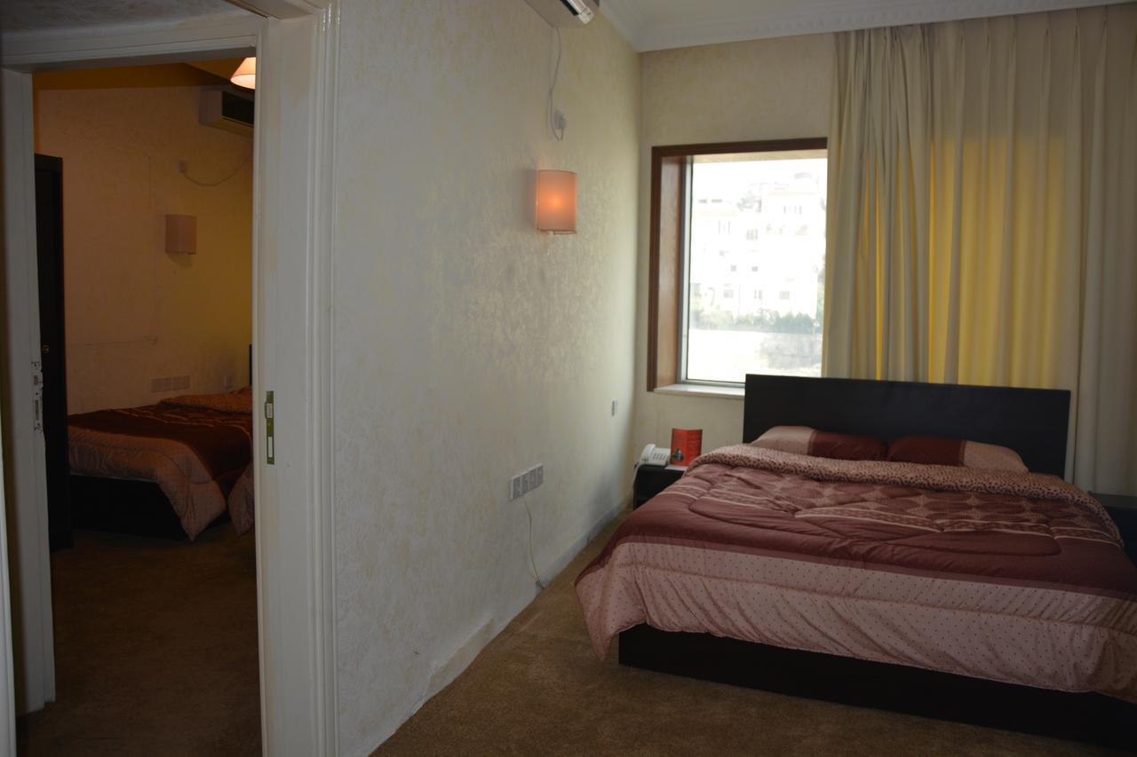 Teeba Palace Hotel Suites Amman Dış mekan fotoğraf