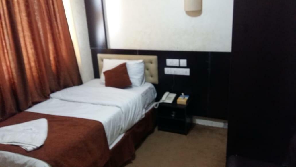 Teeba Palace Hotel Suites Amman Dış mekan fotoğraf